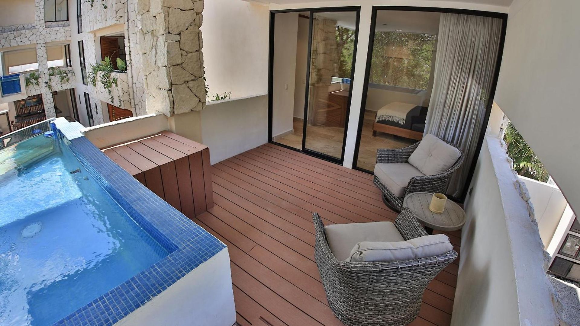 Sak Tuunich Luxury Residences Aparthotel