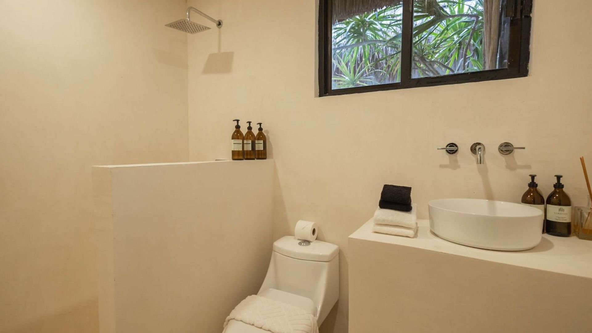 Hotel Tuup 3*