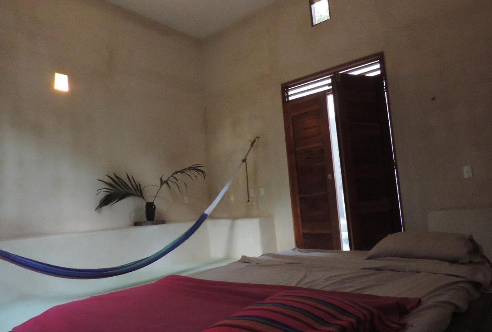 Barefoot Jungle 4*