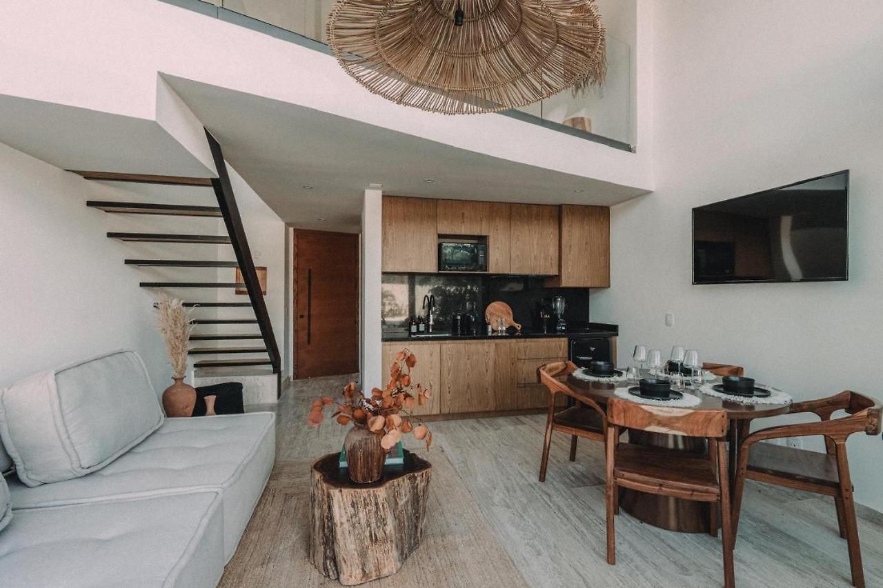 Leneva Loft Apartment *