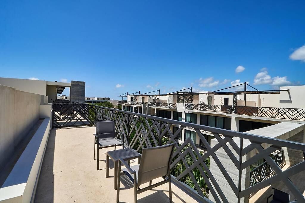 Apartment Escape - Stylish Pool, Gym & Parking