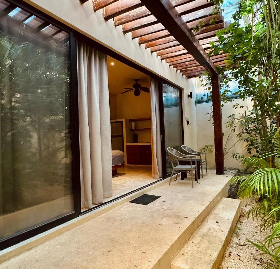 Starfit Boutique Beachclub, & Gym Included Hotel