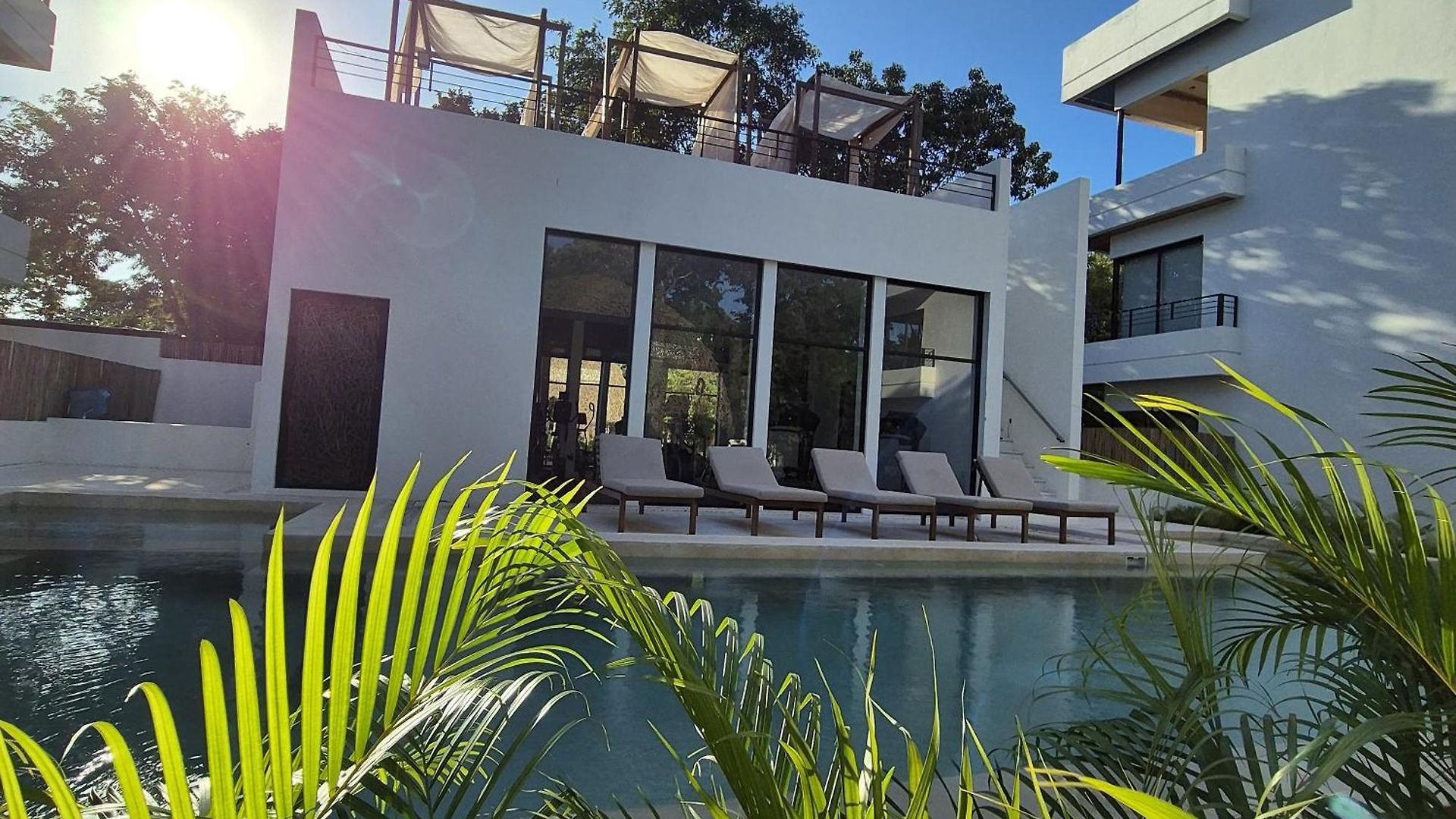 New Luxury With Plunge Pool