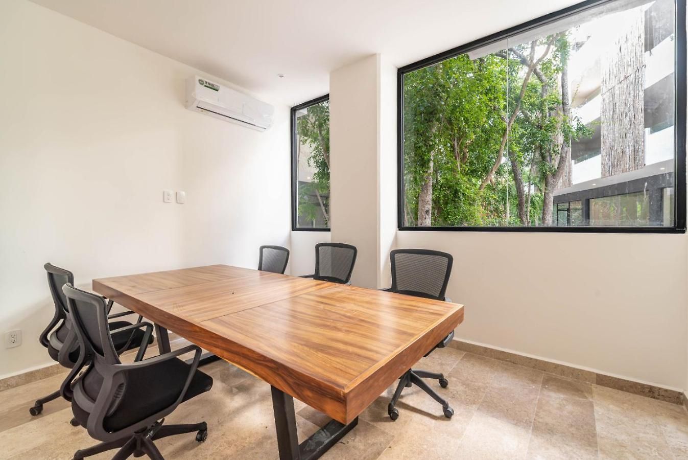 King With Private Balcony, Gym, Rooftop Pool Tulum