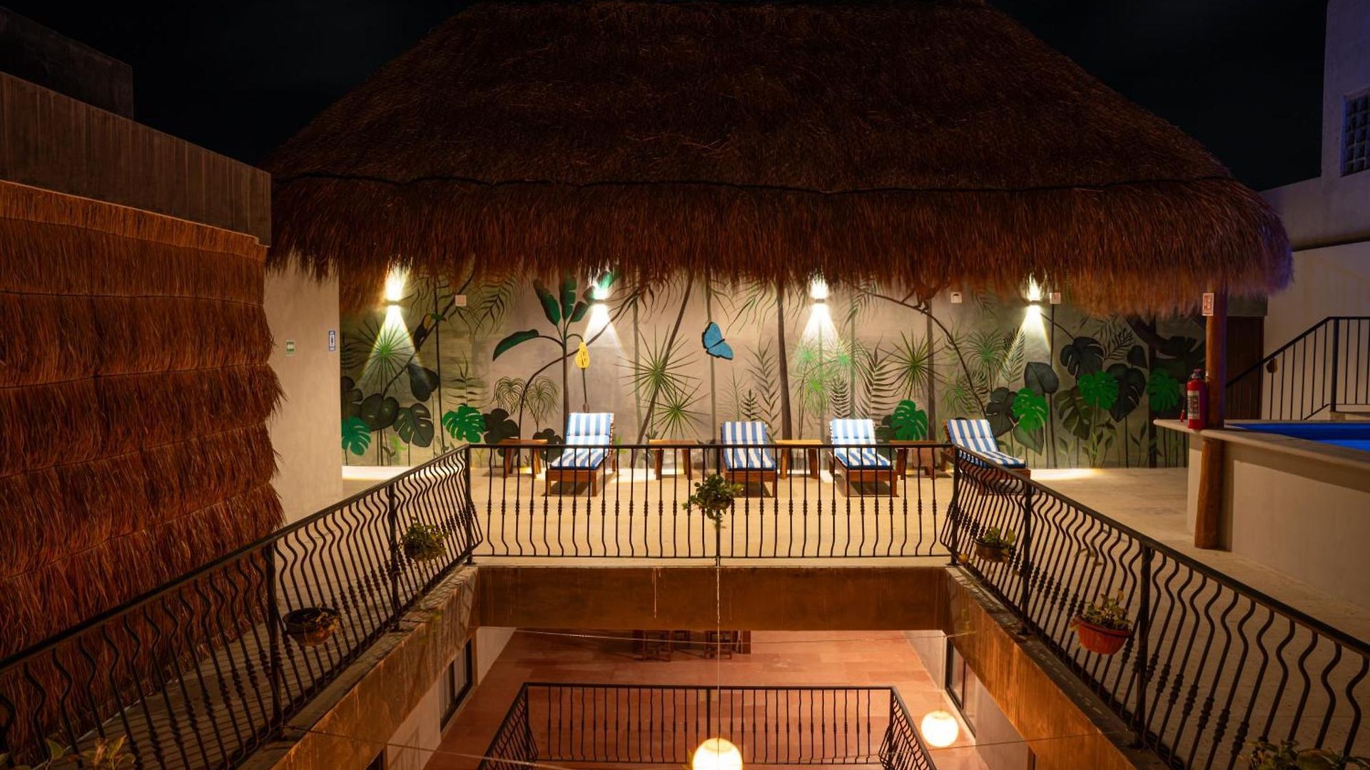 Calea Boutique Hotel 4*