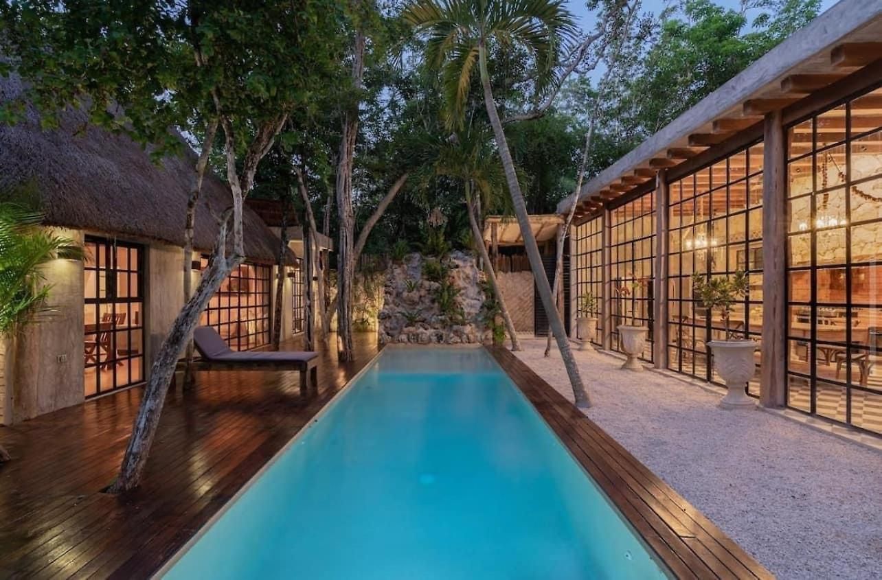Euphoria Lodge