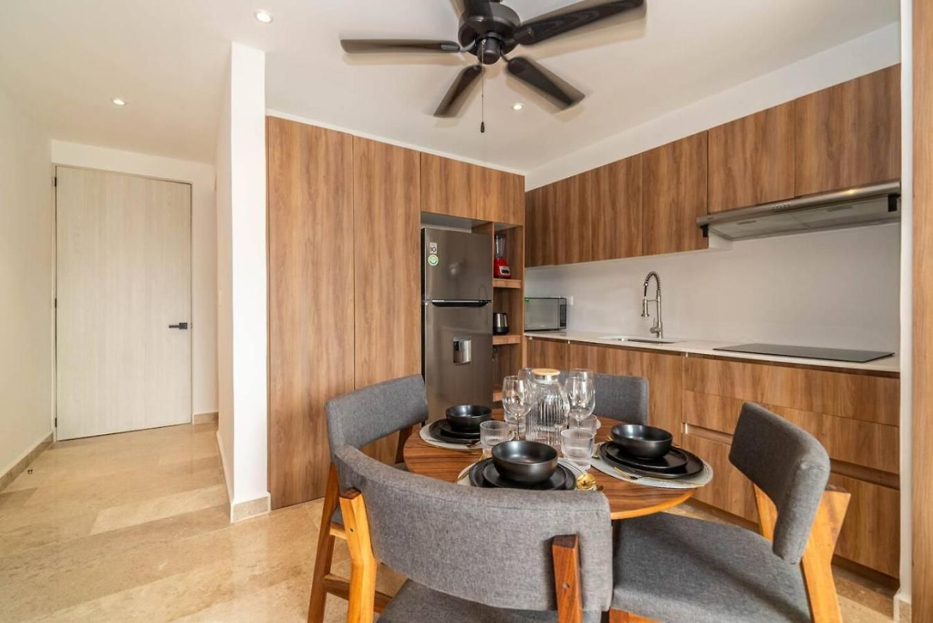 King With Balcony, Rooftop Pool In Trendy Aldea Zama Holiday home