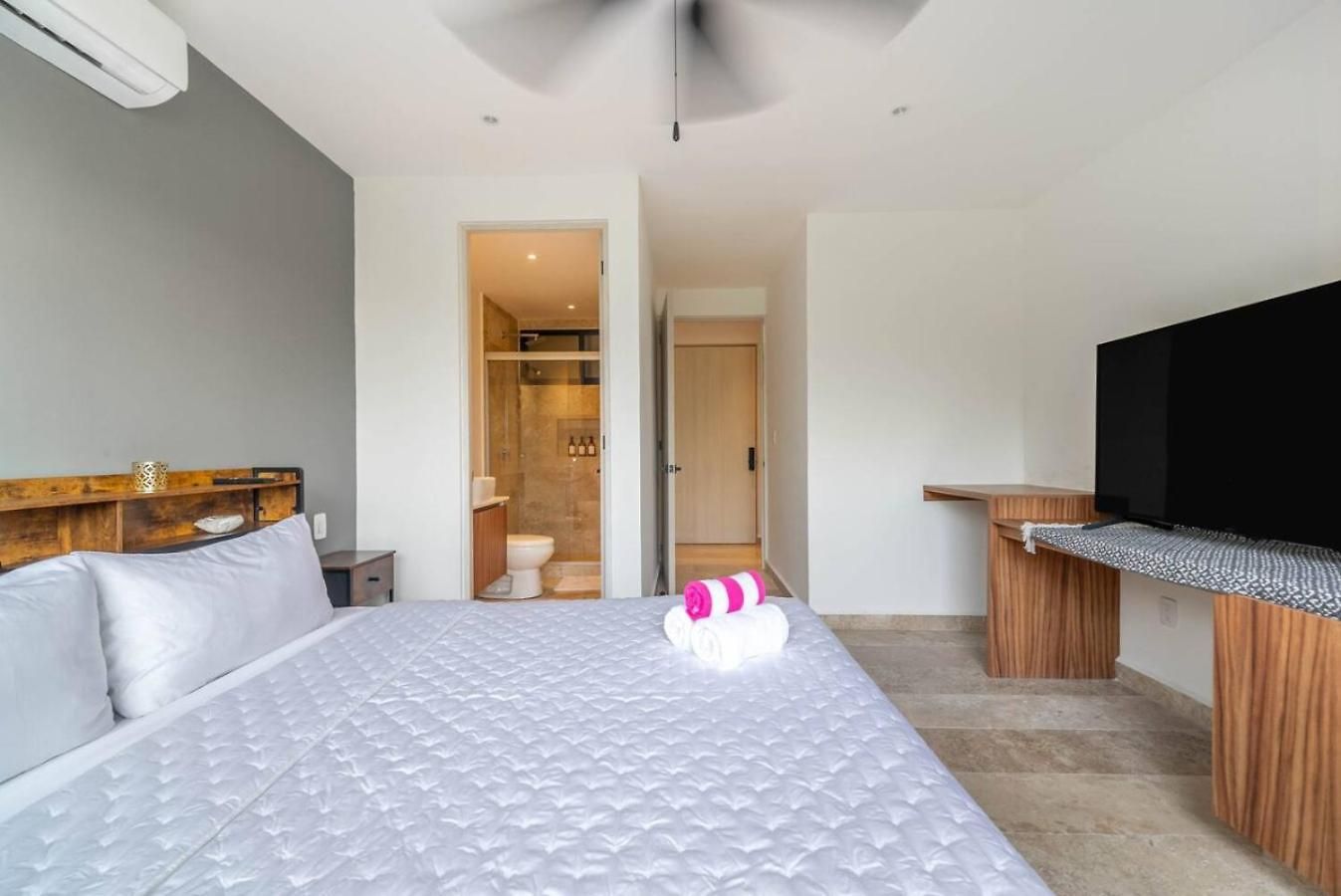 Holiday home Lux 2 Bd With Private Plunge Pool And Balcony