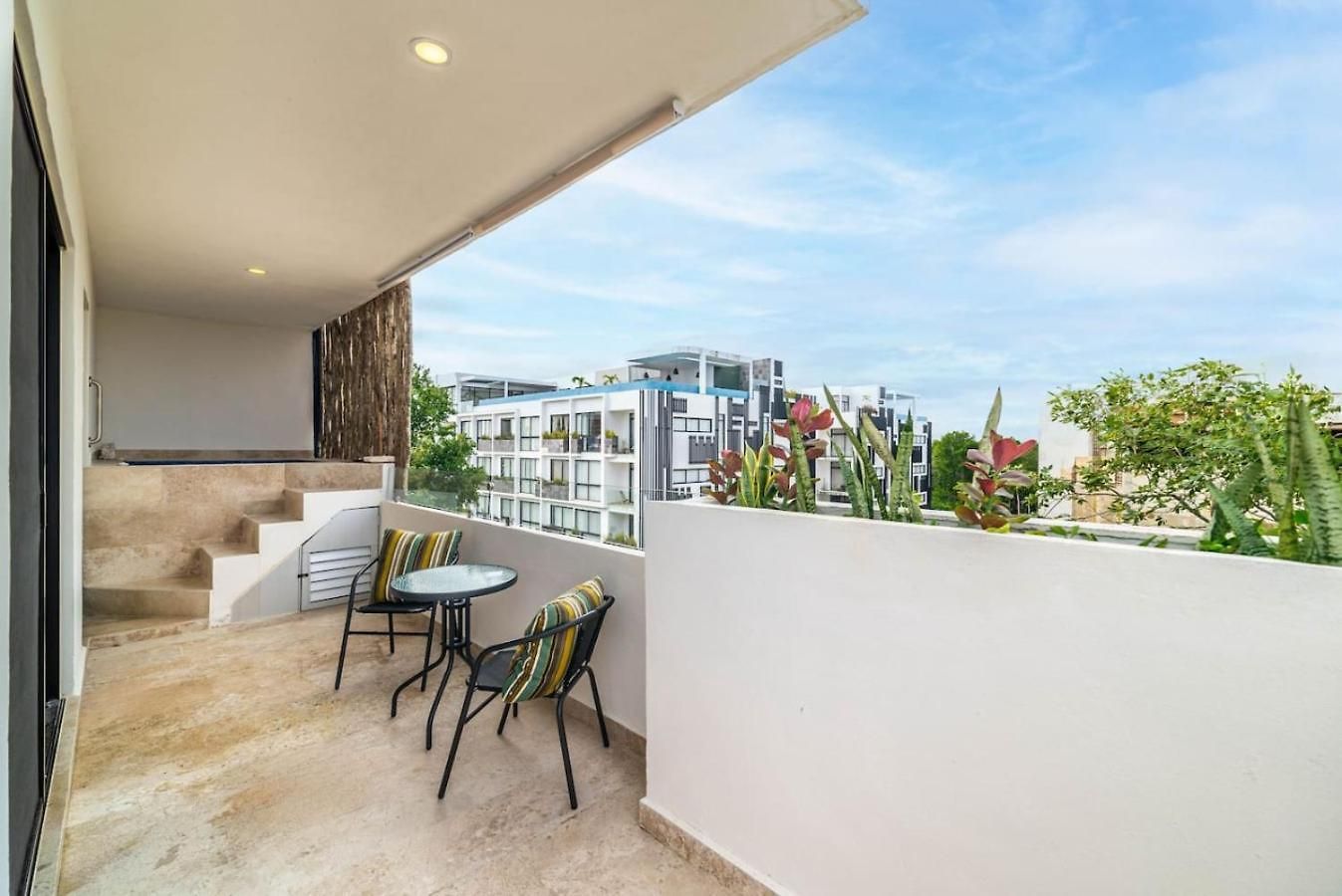 Lux 2 Bd With Private Plunge Pool And Balcony Holiday home