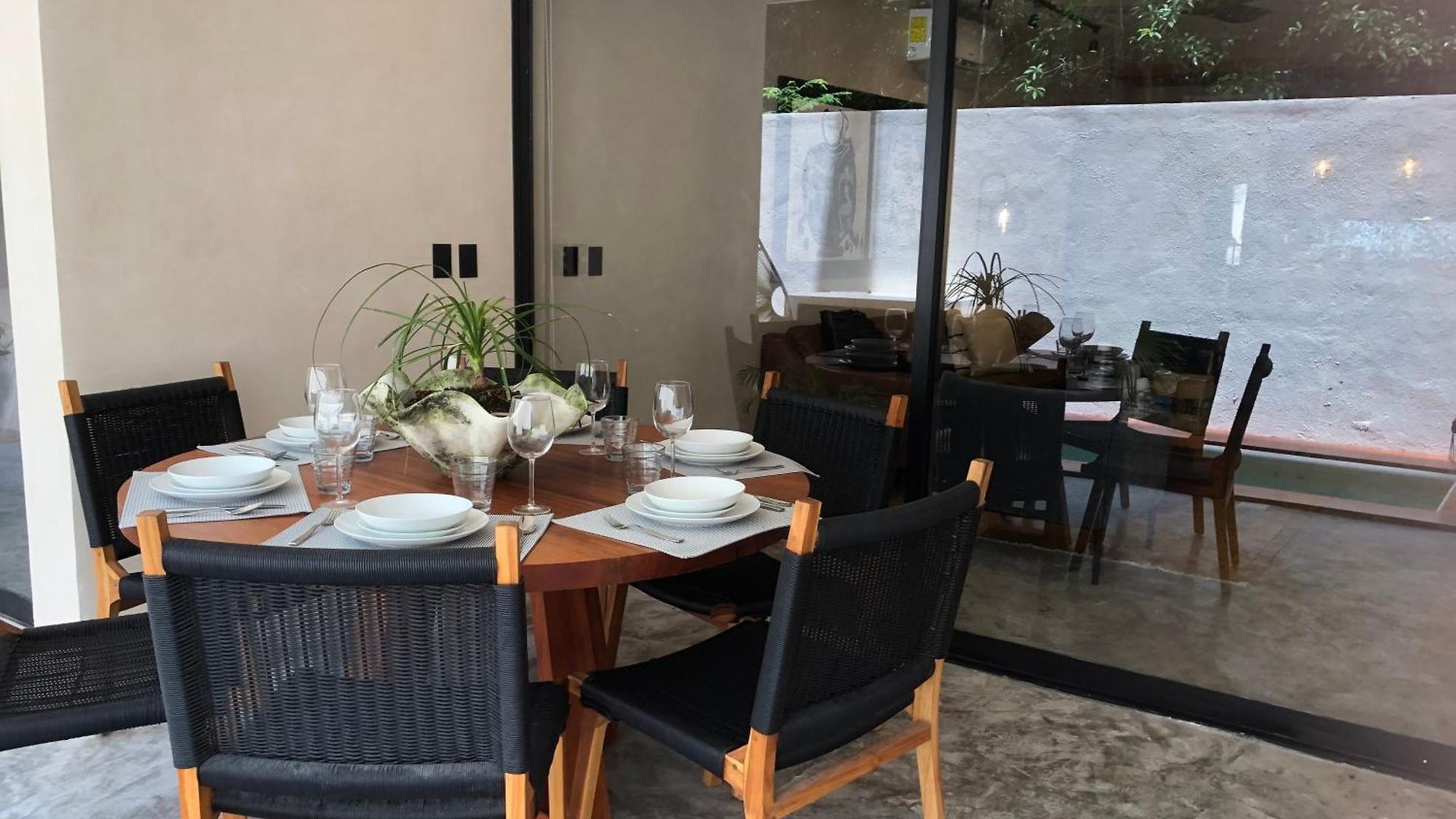 Talulah Living Apartahotel 4*
