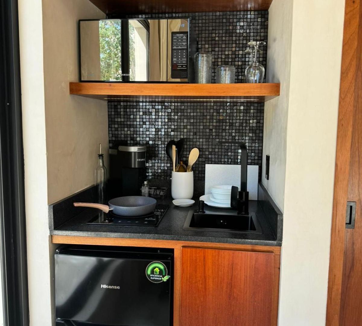 Talulah Living Apartahotel 4*
