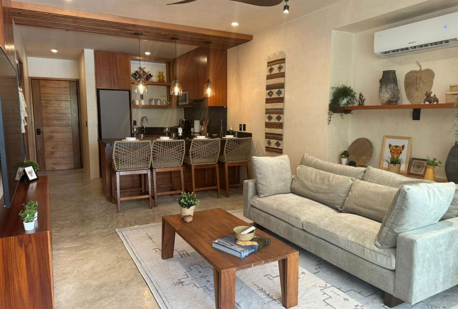 Talulah Living 4*