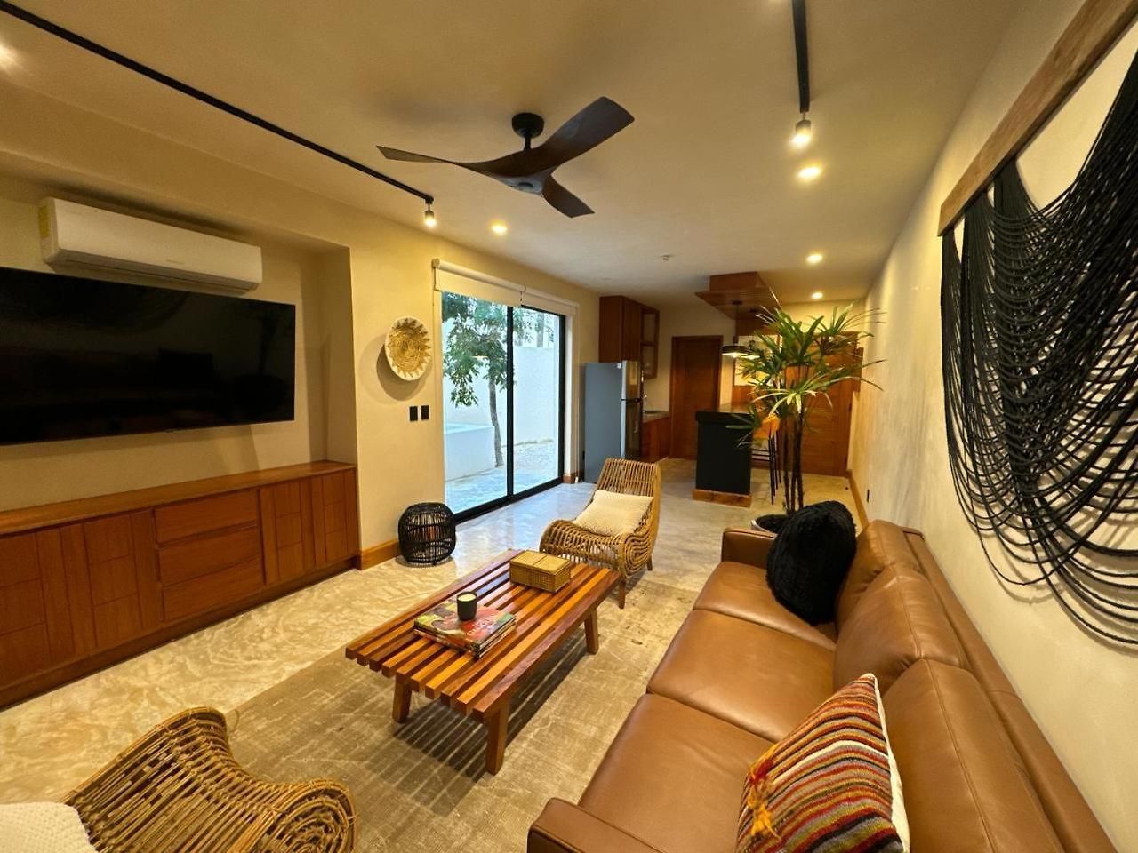 Talulah Living 4*