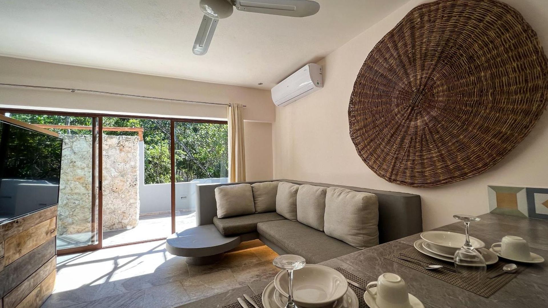 Kuun Taak Hotel 3*
