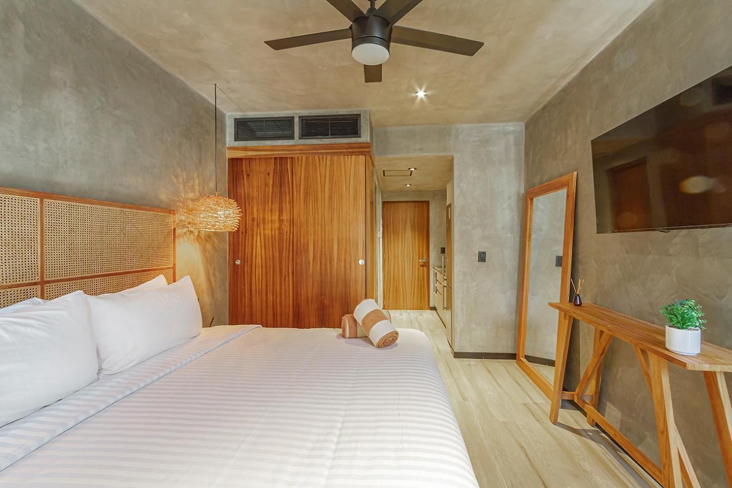 Impresionante Tuk Apartahotel 4*
