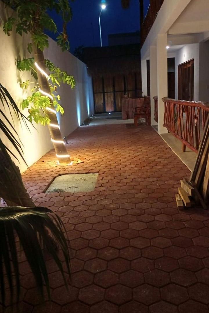 Riviera 5 *