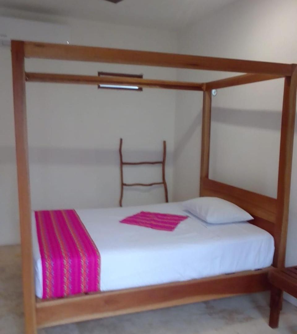 Riviera 5 *