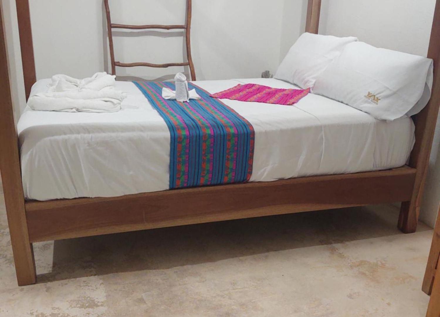 Riviera 5 *