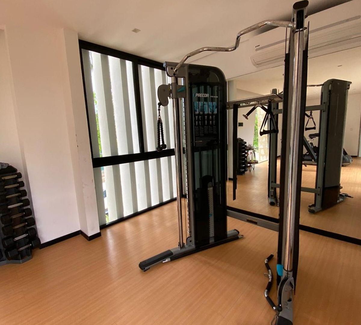 Spacious For 10 Great Amenities *