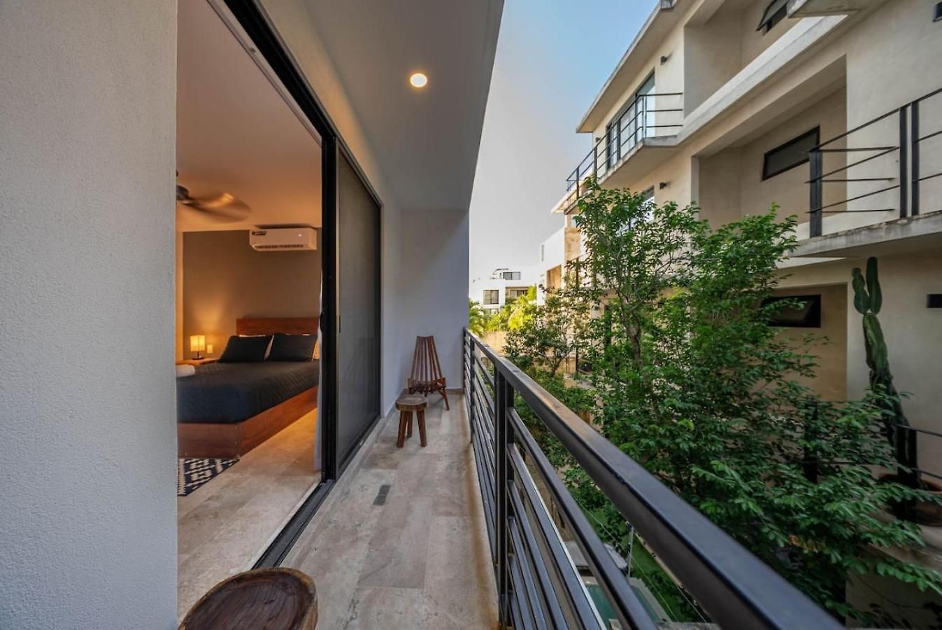 Lux With Rooftop Pool Gym Private Balcony Holiday home *