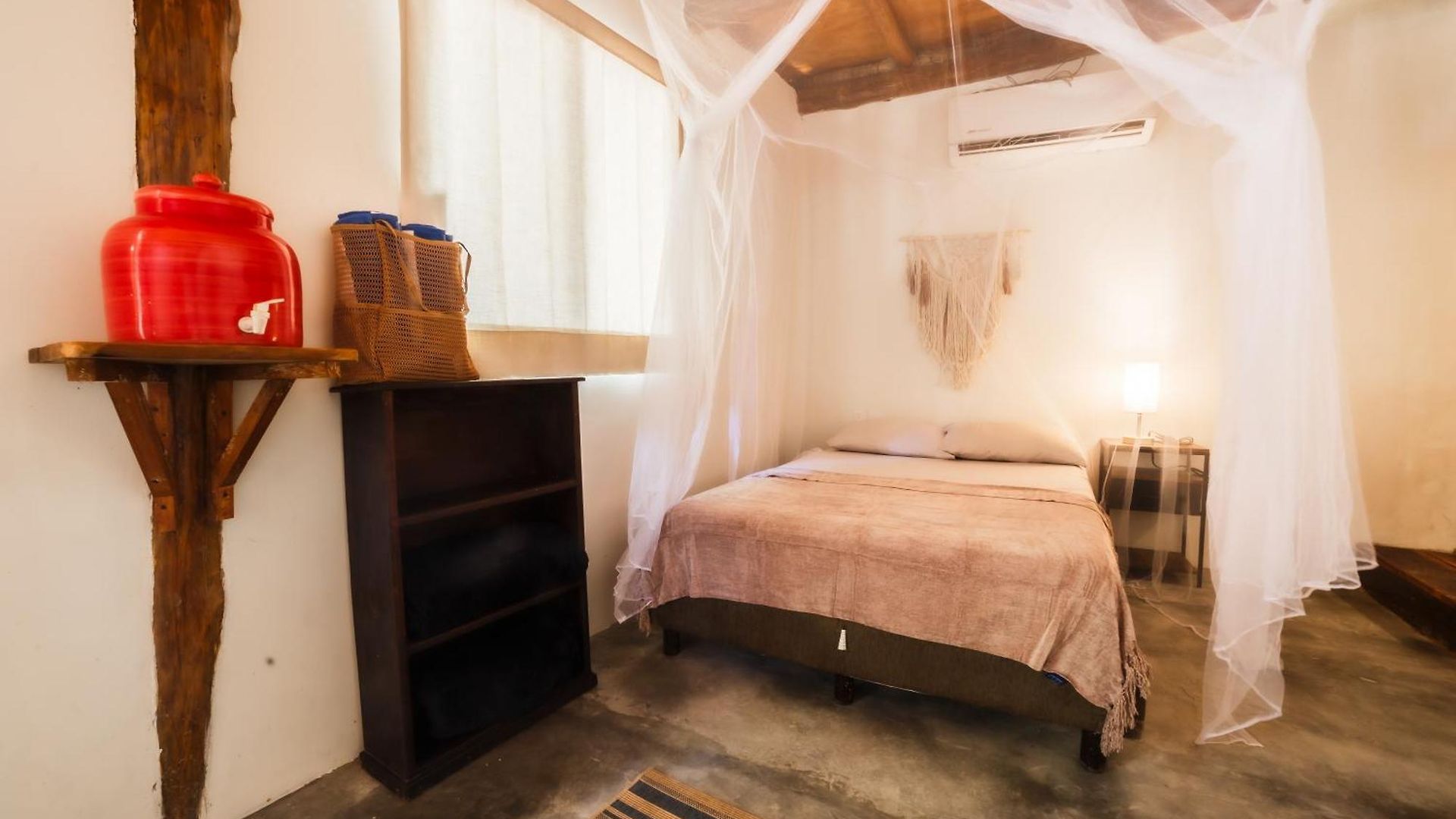 Hotel Co.bañitas