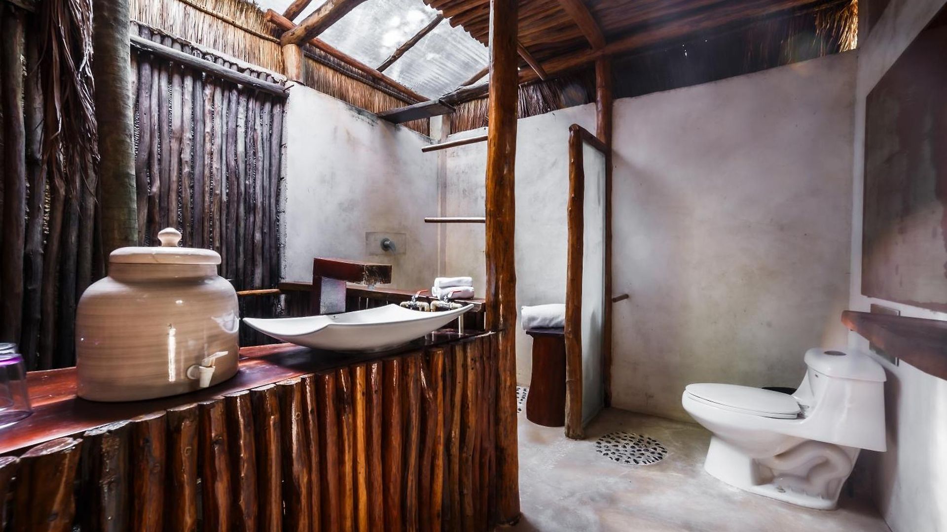 Hotel Co.bañitas Tulum