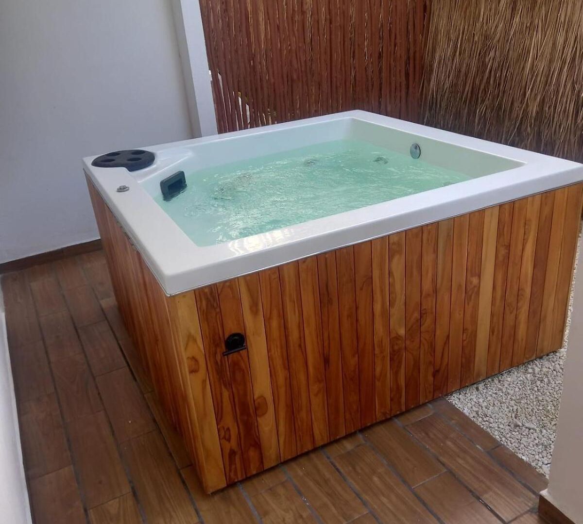 New 2 Bedroom With Jacuzzi In Apartamento Tulum