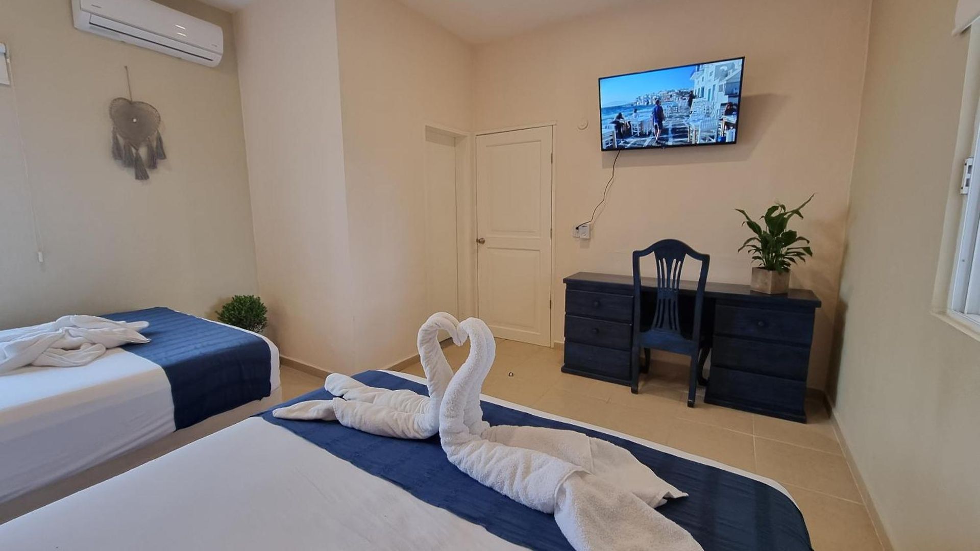 Hotel 396