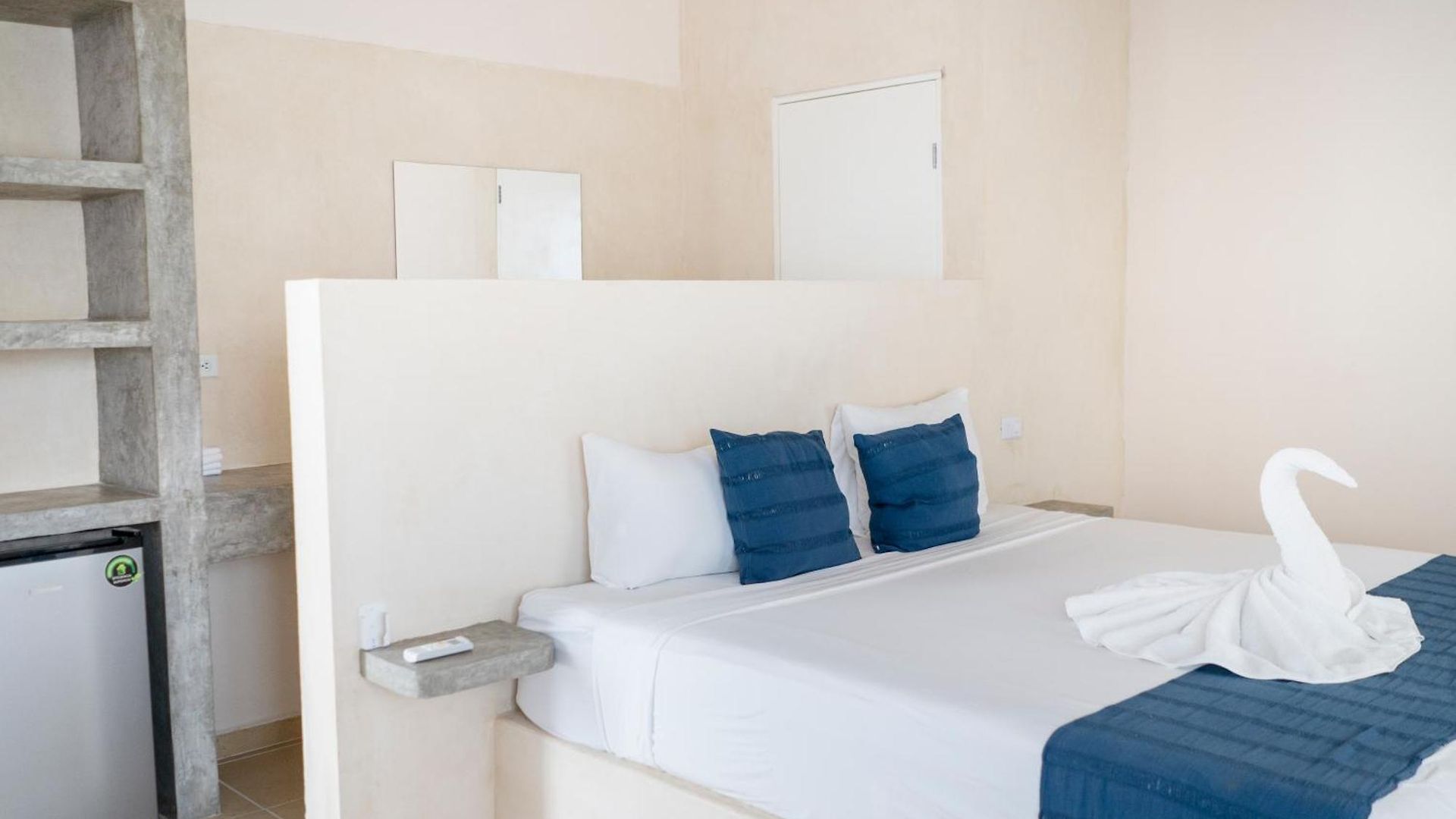 Hotel 396