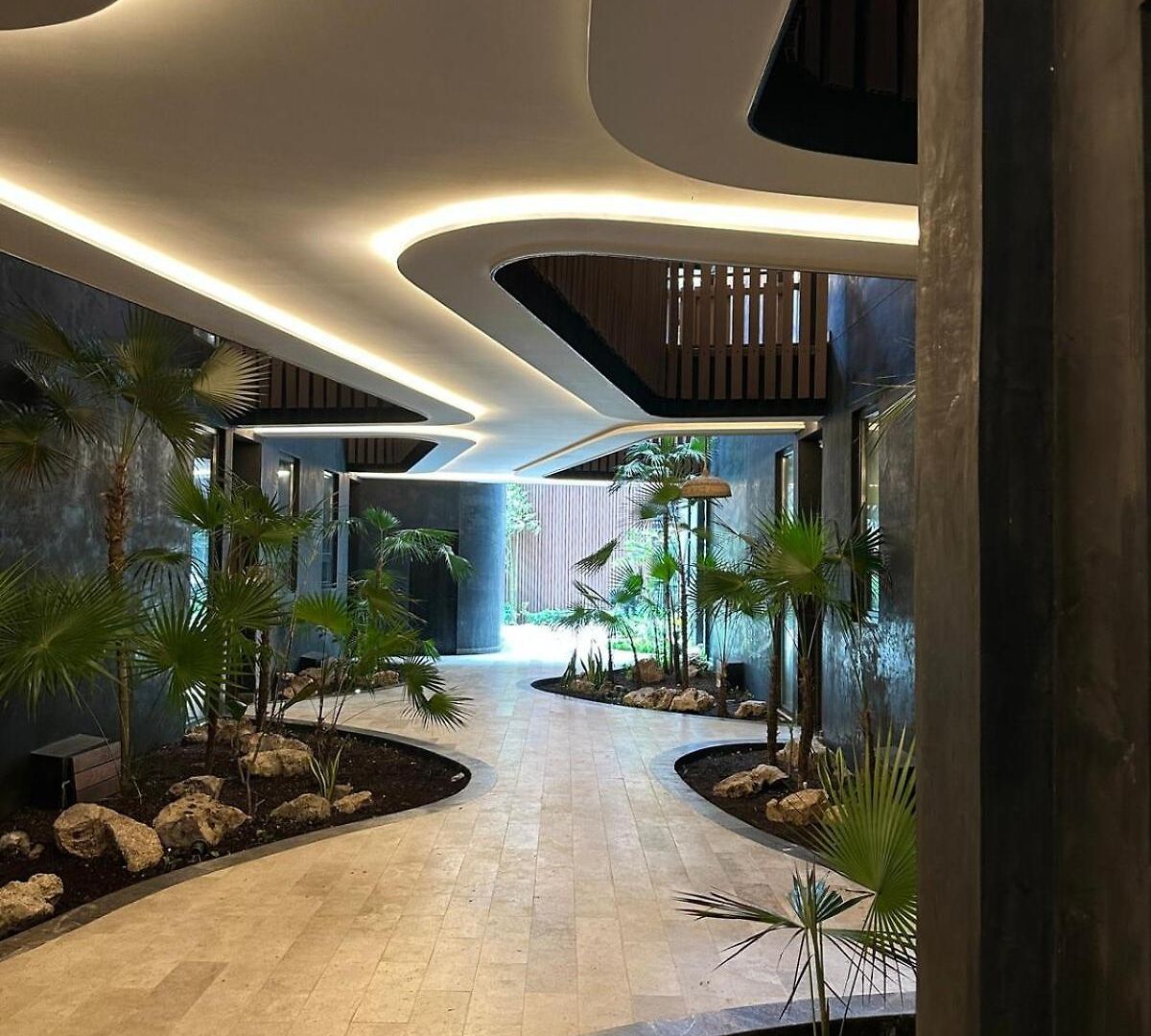 Private Pool In Zone - Free Club Access *