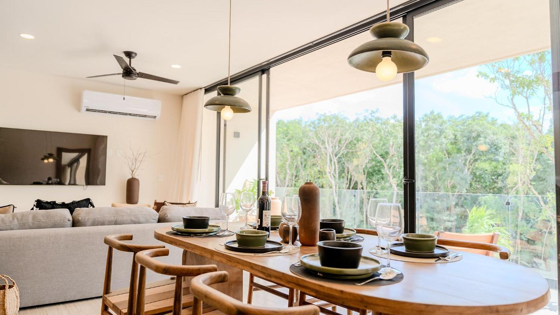Tropical 2 Bedroom | Private Balcony & Rooftop | Casago Holiday home