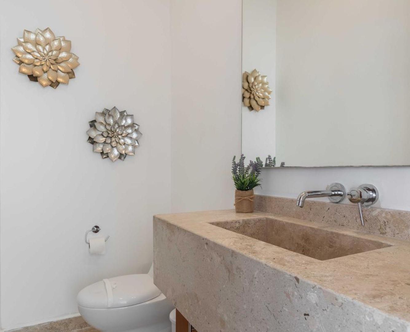 Casa Laura - - Private Townhome For 6 Guest - 3 Bedrooms - 5 Beds- Restaurant Walking Distance Apartamento
