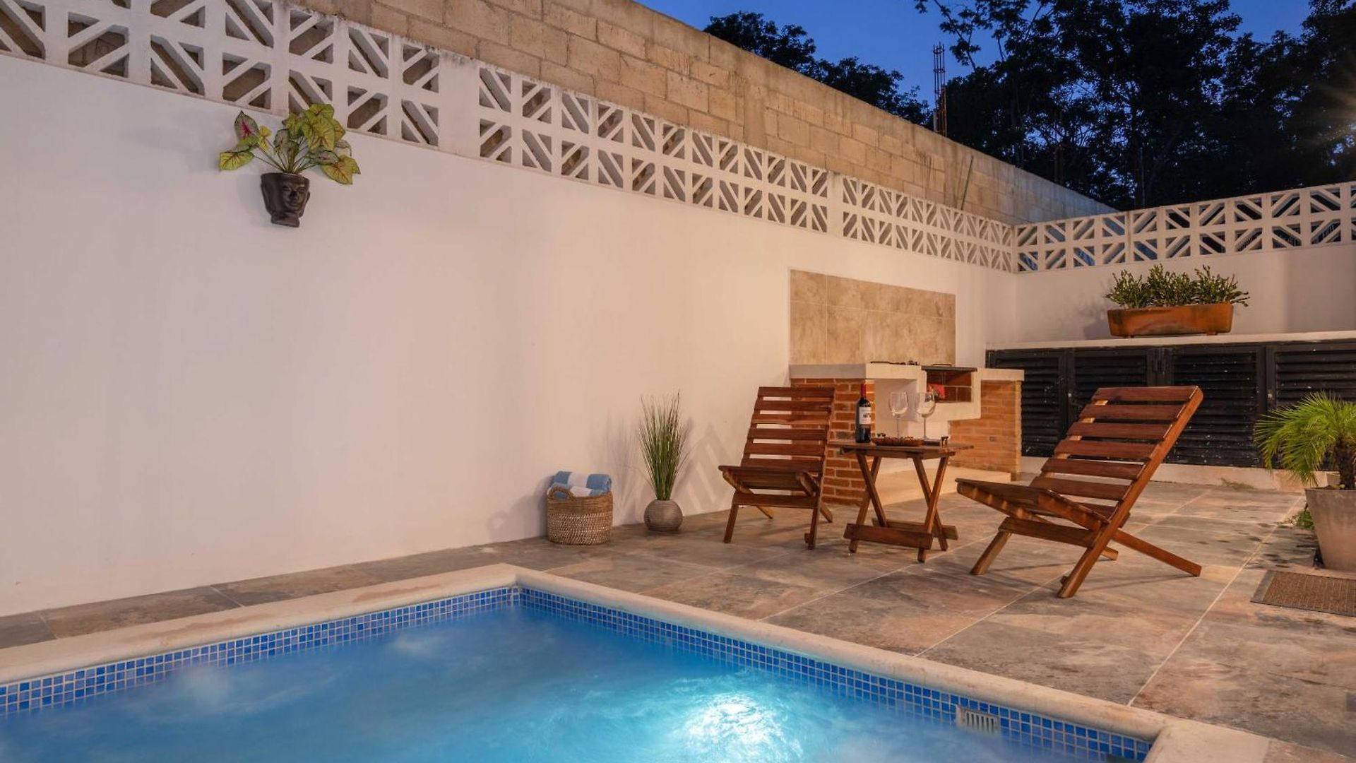 Casa Laura - - Private Townhome For 6 Guest - 3 Bedrooms - 5 Beds- Restaurant Walking Distance Apartamento