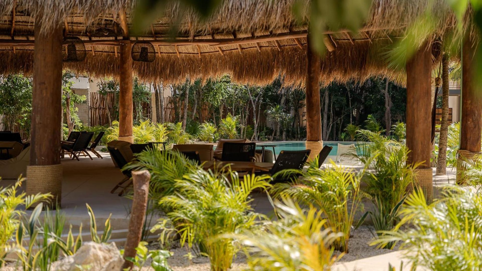 Tropical 2 Bedroom | Private Balcony & Rooftop | Casago Holiday home Tulum
