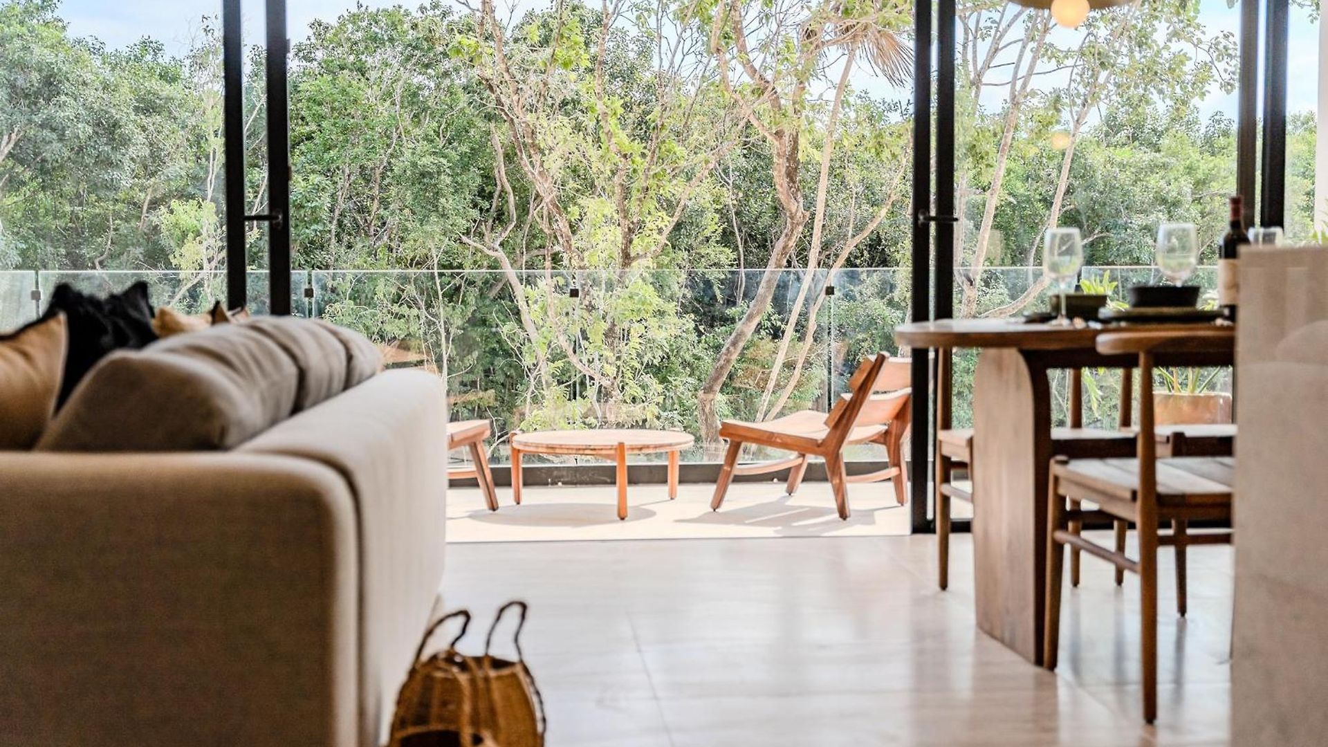 Tropical 2 Bedroom | Private Balcony & Rooftop | Casago Holiday home