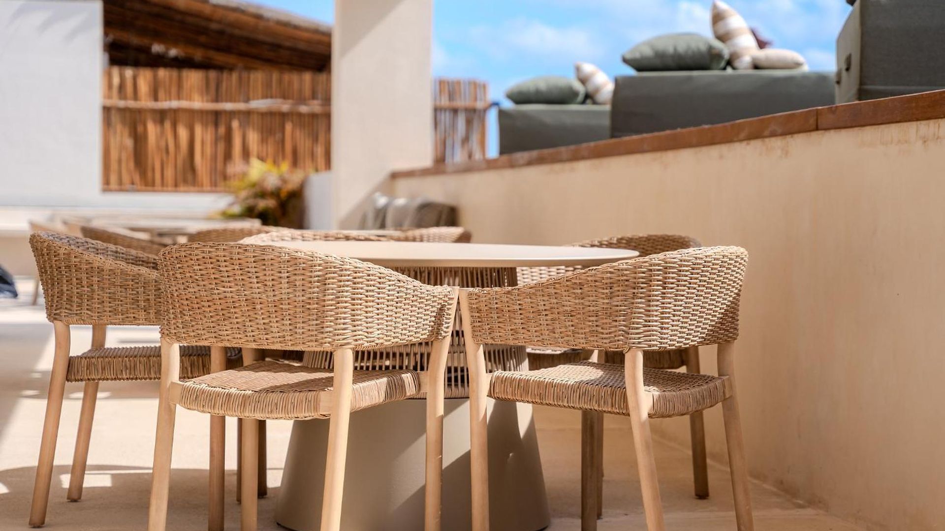 Tropical 2 Bedroom | Private Balcony & Rooftop | Casago *