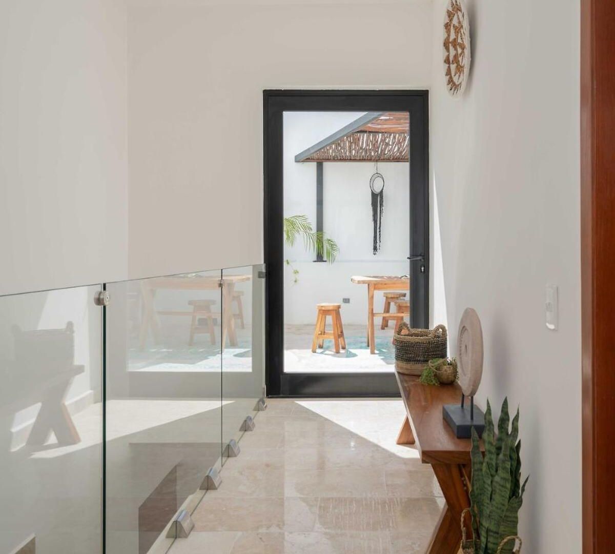 Casa Laura - - Private Townhome For 6 Guest - 3 Bedrooms - 5 Beds- Restaurant Walking Distance Tulum