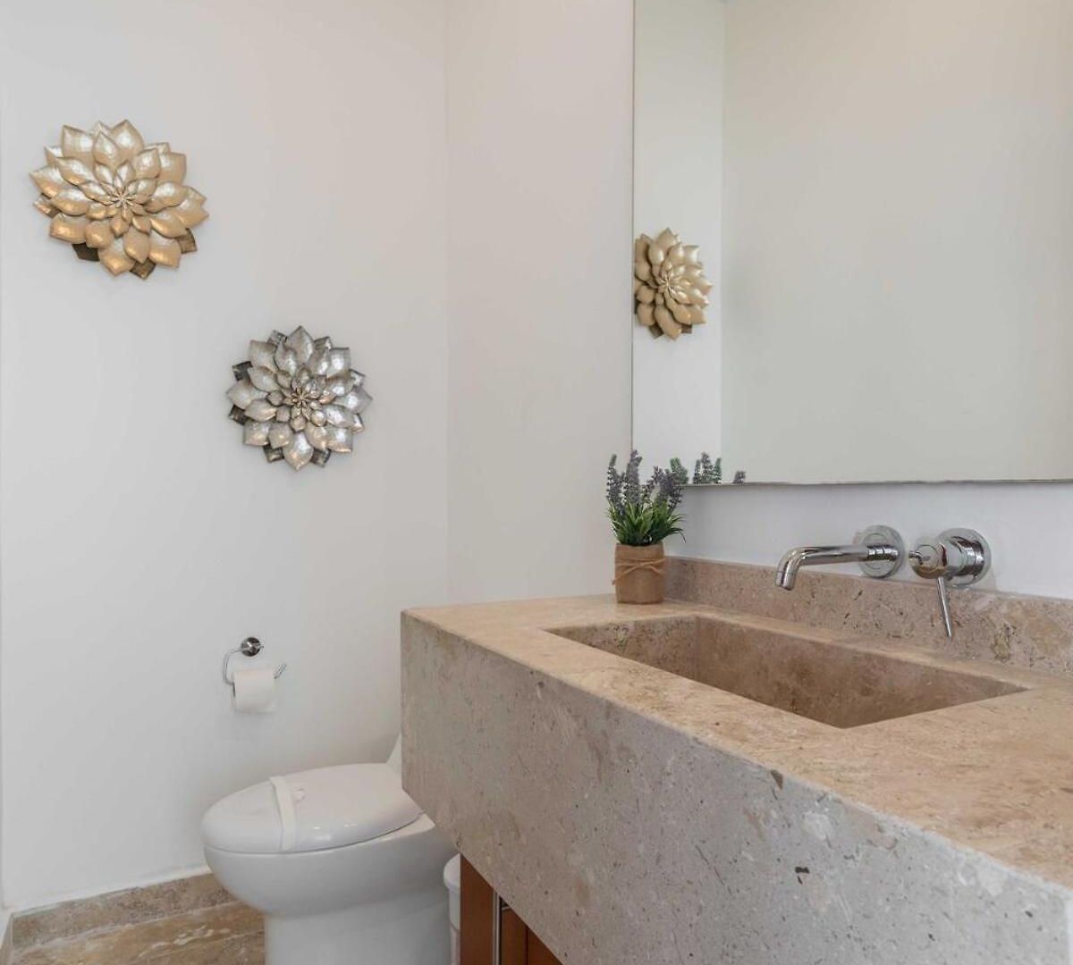 Apartamento Casa Laura - - Private Townhome For 6 Guest - 3 Bedrooms - 5 Beds- Restaurant Walking Distance *