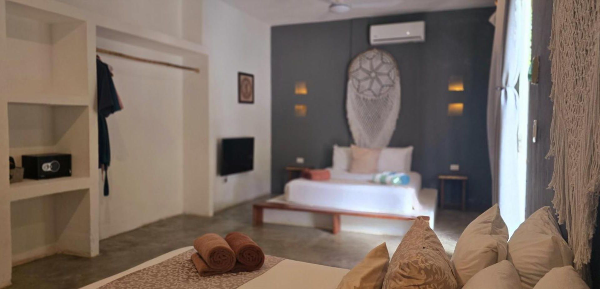 Kin Jungle Deluxe Pensión 4*
