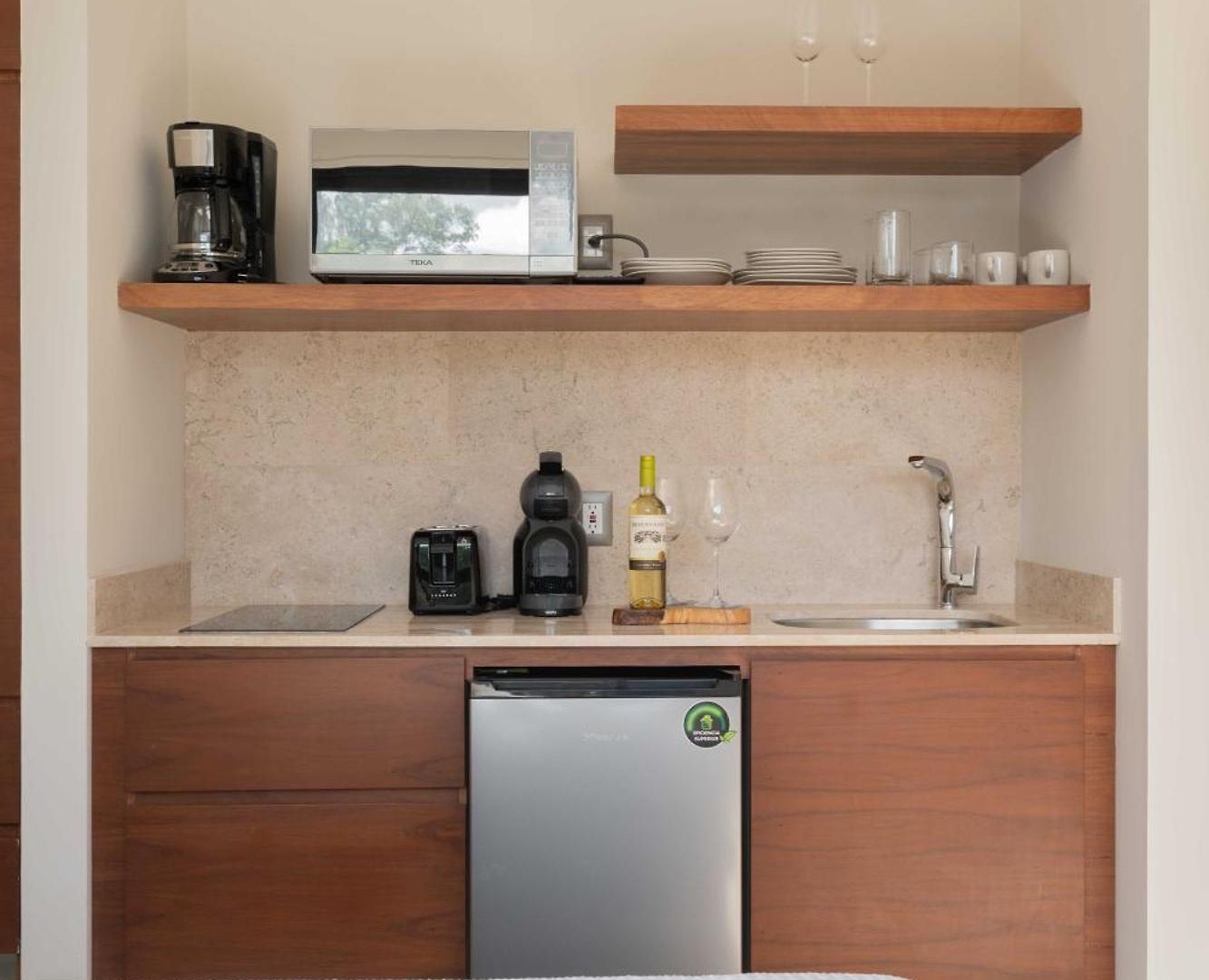 Phimai & Infinity Pool, Fast Wifi, Nespresso & Netflix Apartment