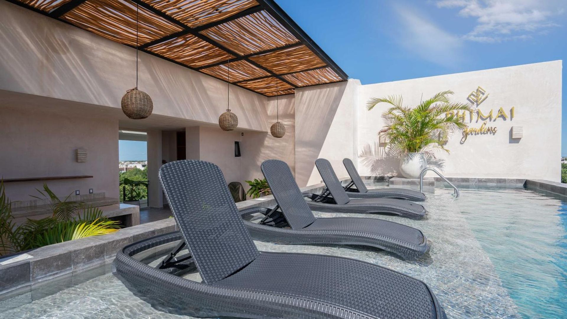 Apartment Phimai & Infinity Pool, Fast Wifi, Nespresso & Netflix