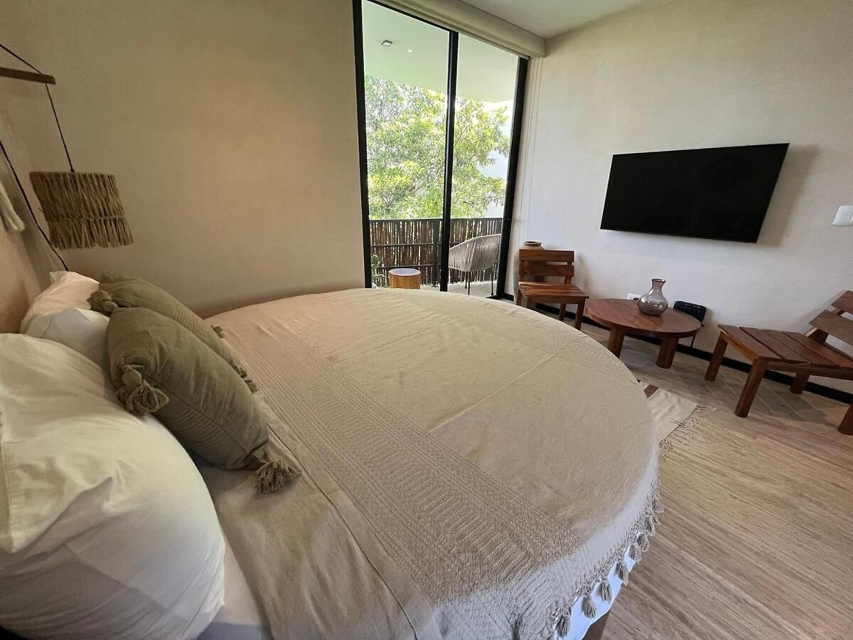 Apartment In Ophelia H9