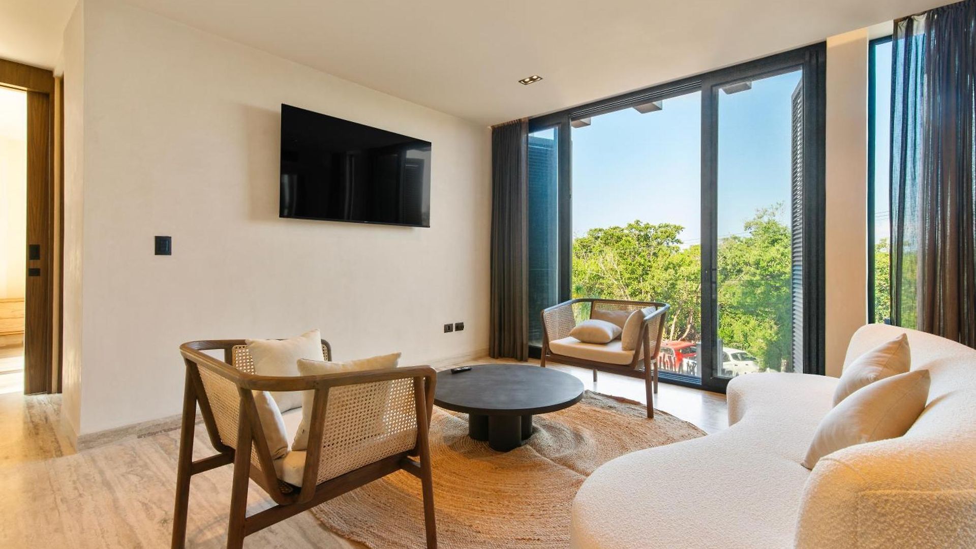 Front Luxury In Tulum