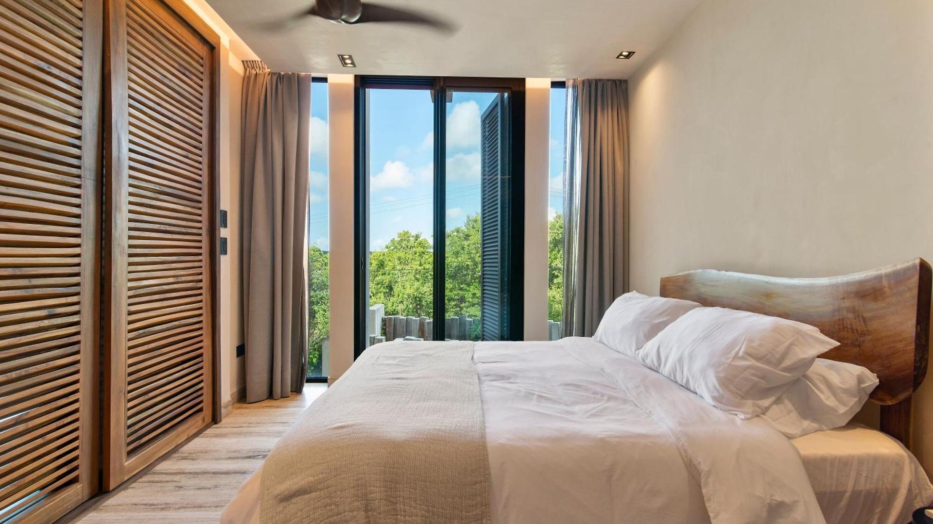 Front Luxury In Apartamento