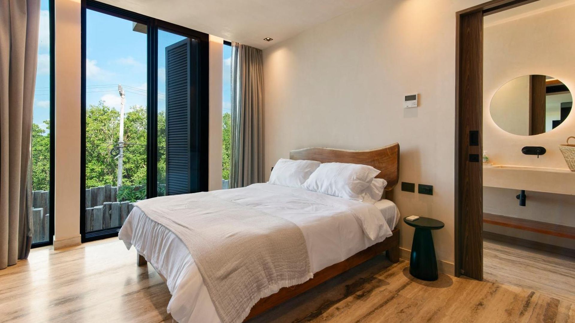 Front Luxury In Tulum