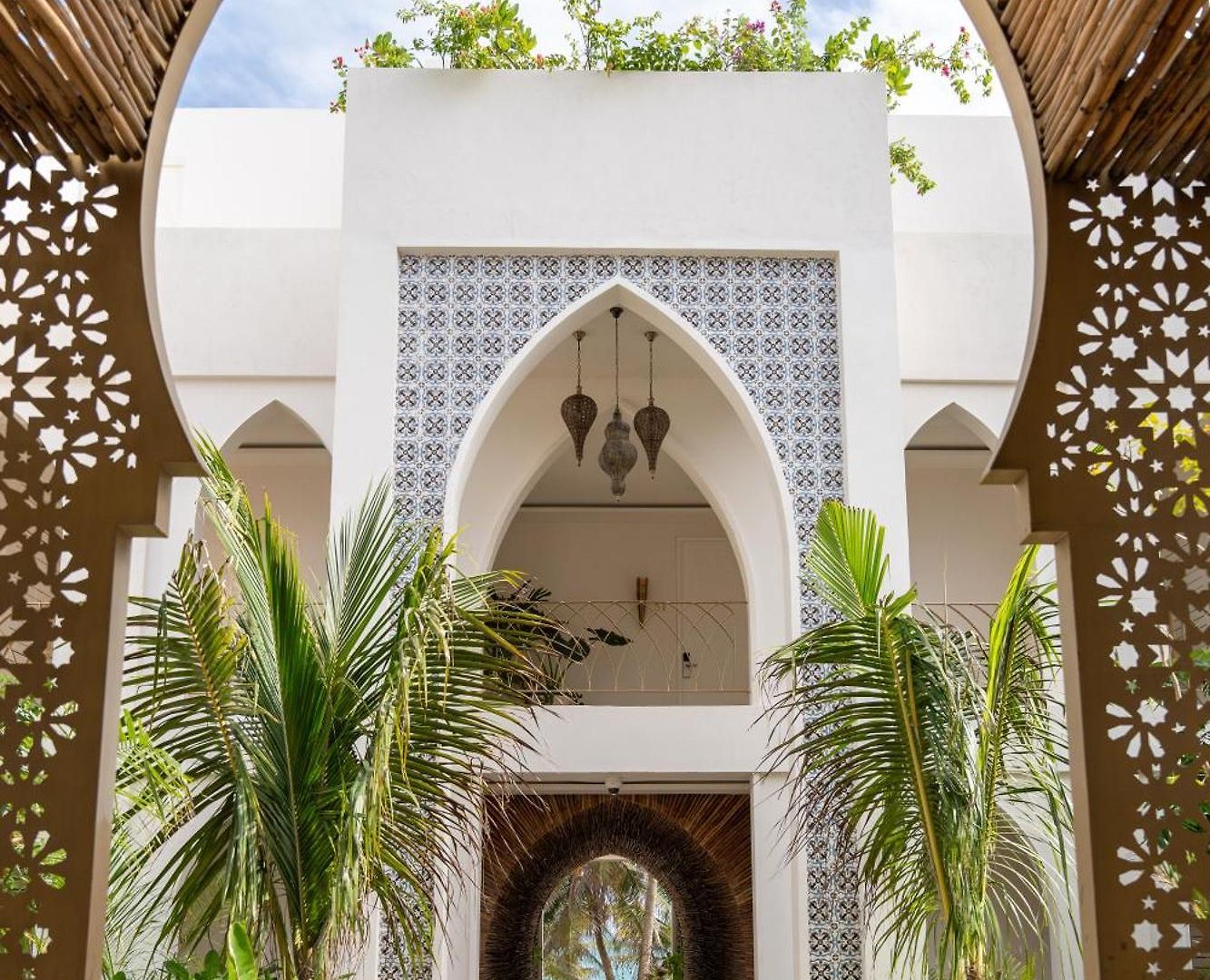 Sana Beachfront Boutique Hotel