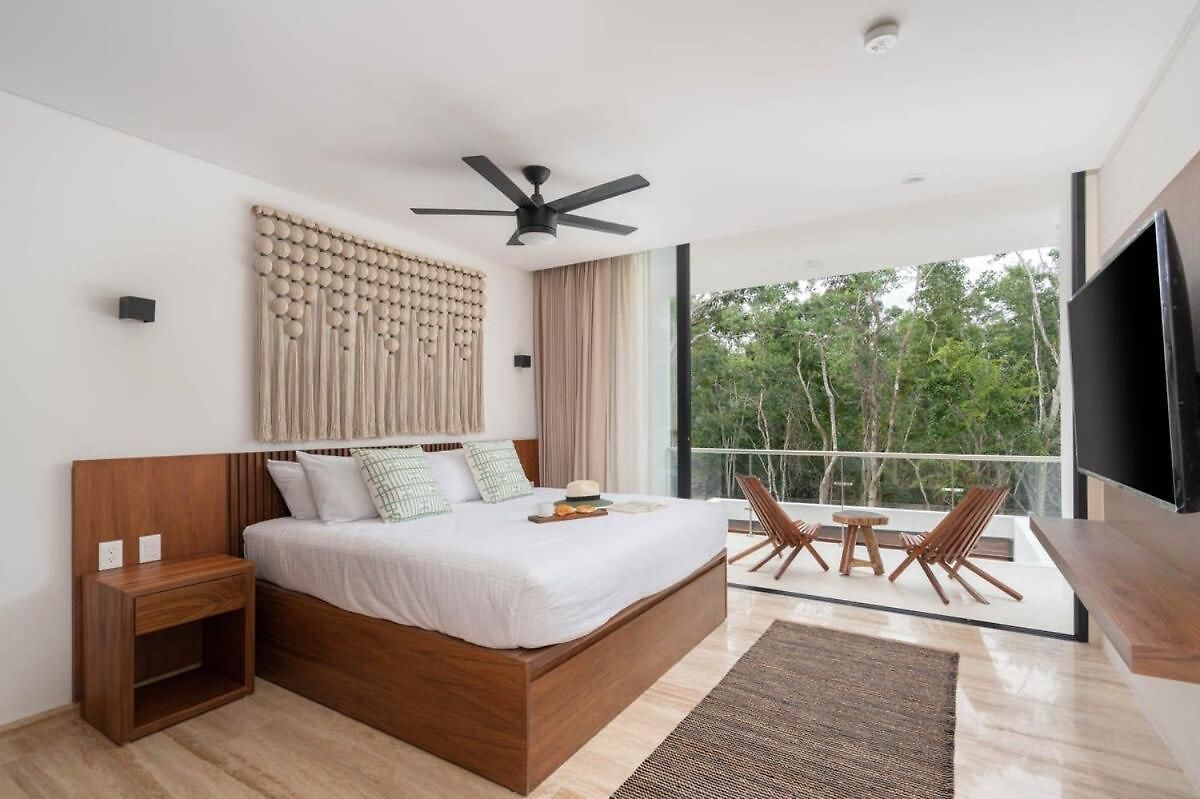 Exclusive 4br In Karanda With Pools And Paddle Villa *