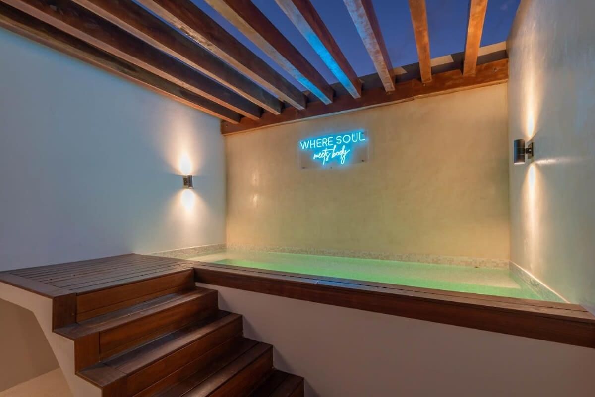 Villa Exclusive 4br In Karanda With Pools And Paddle *