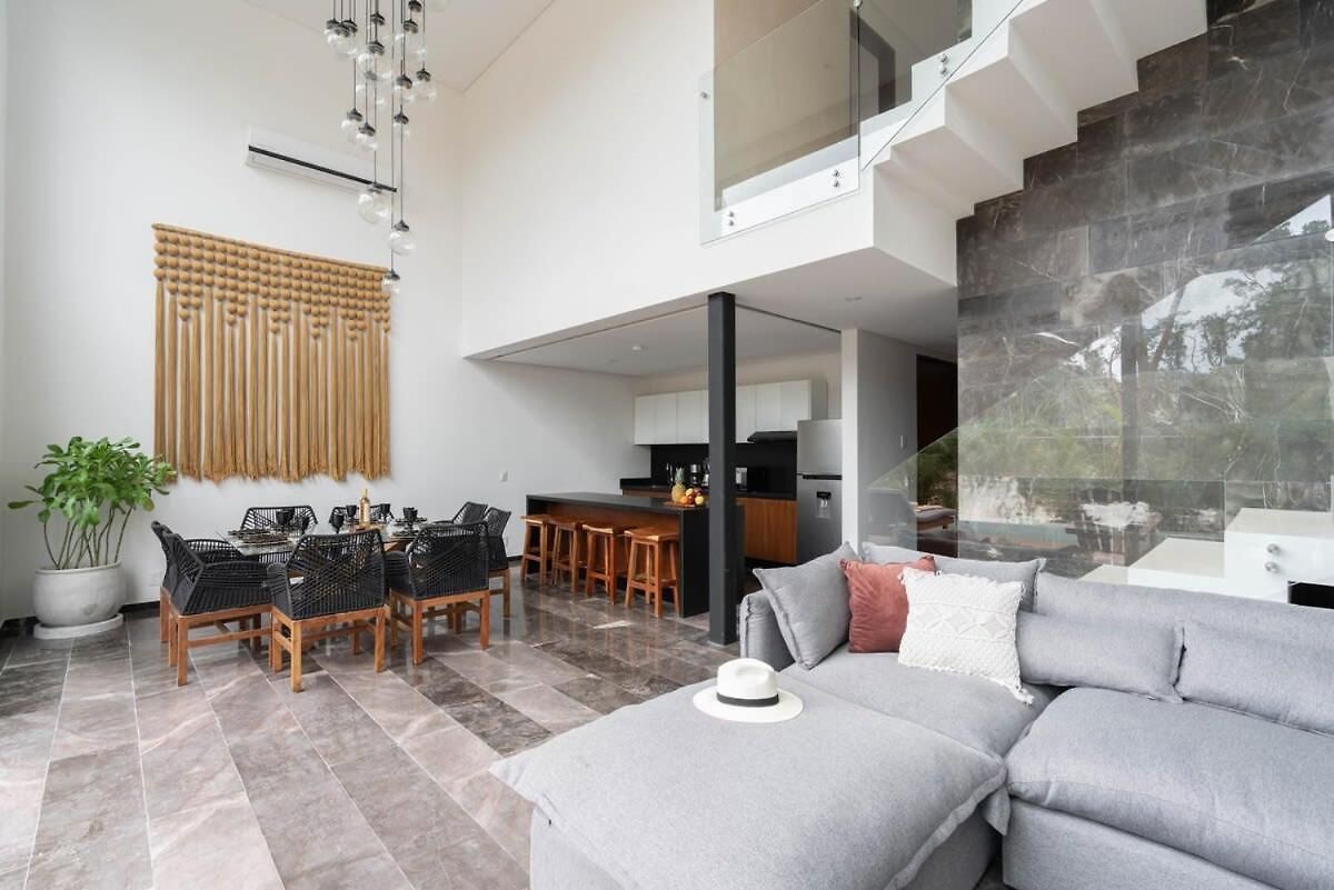 Villa Exclusive 4br In Karanda With Pools And Paddle