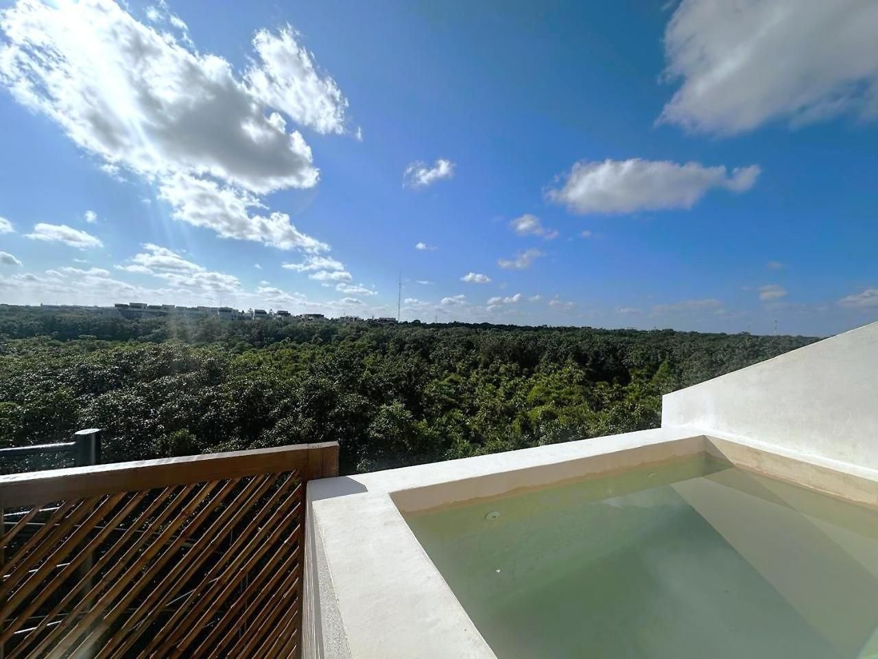 Hotel Wyndham 4*